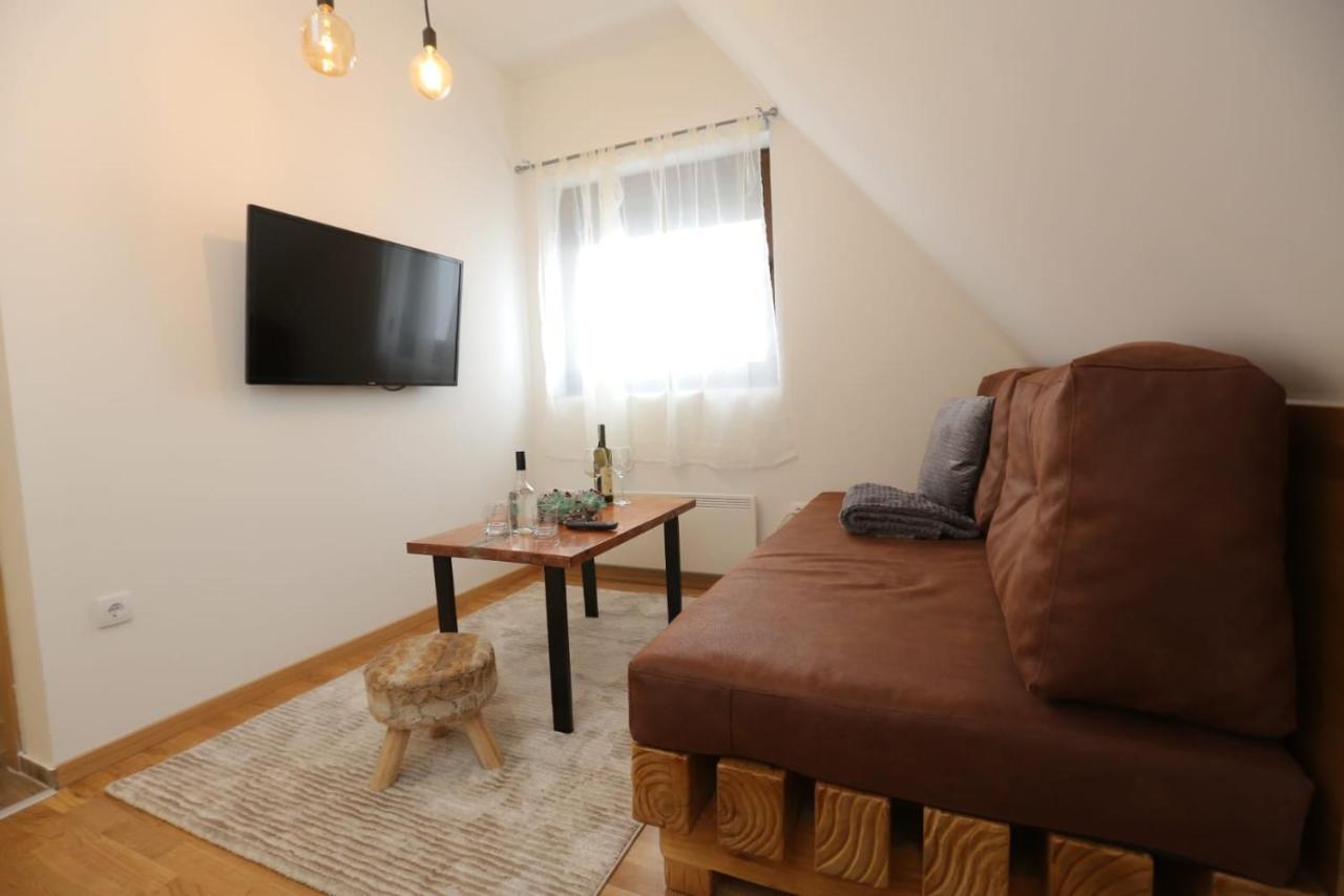Wood Apartmani - Vila Zimska Idila Jahorina Exterior foto